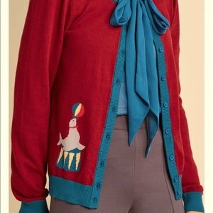 ModCloth Balancing Tact Sweater-NWOT-Medium